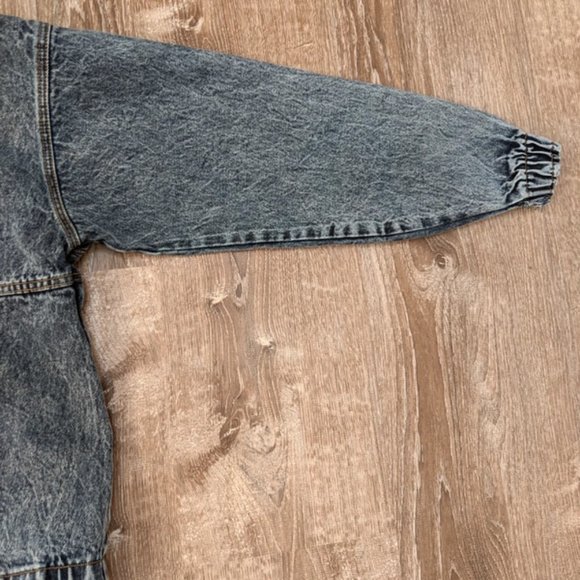 NWT Boohoo Oversized Denim Sherpa Sweatshirt Style Jacket Size 0 Petite - Picture 16 of 16